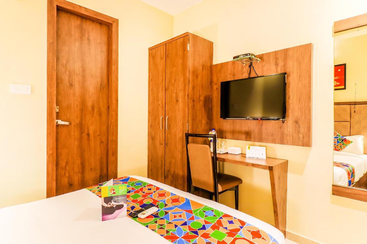 Hygenic Hotel Lotus Grand Andheri Мумбай Екстериор снимка