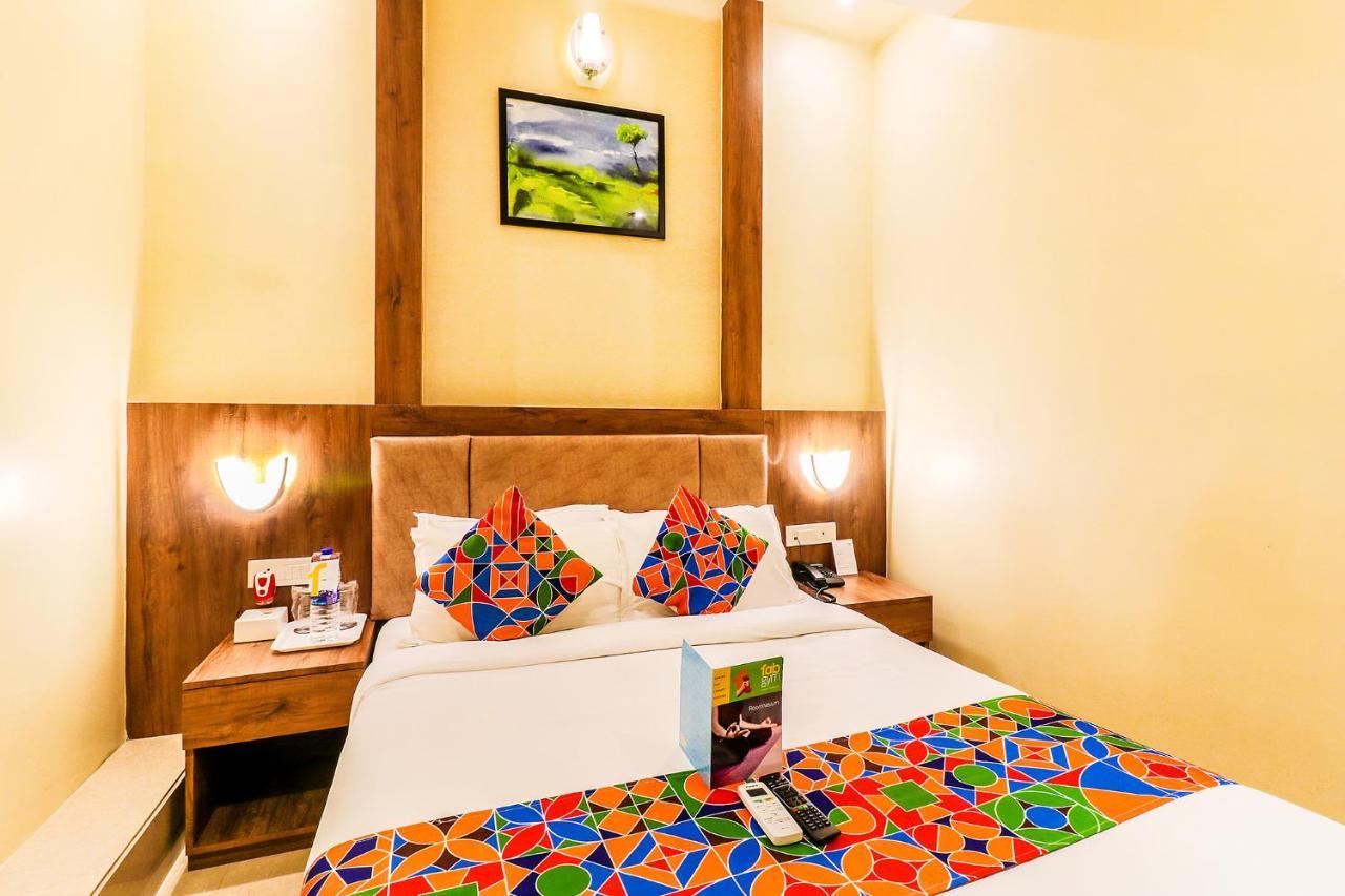 Hygenic Hotel Lotus Grand Andheri Мумбай Екстериор снимка